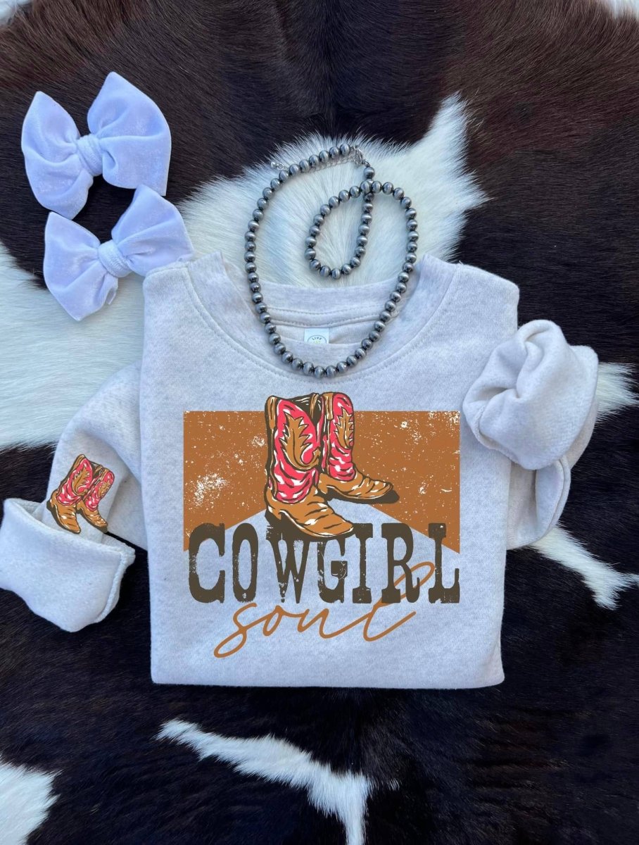 Cowgirl soul boots printed on sleeve (sweatshirt)