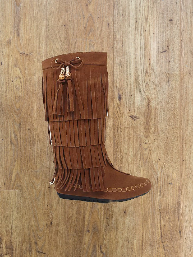 Kick Up the Fun: Fringe Fandango Extravaganza with our Fringy-15Y Boots! image 1
