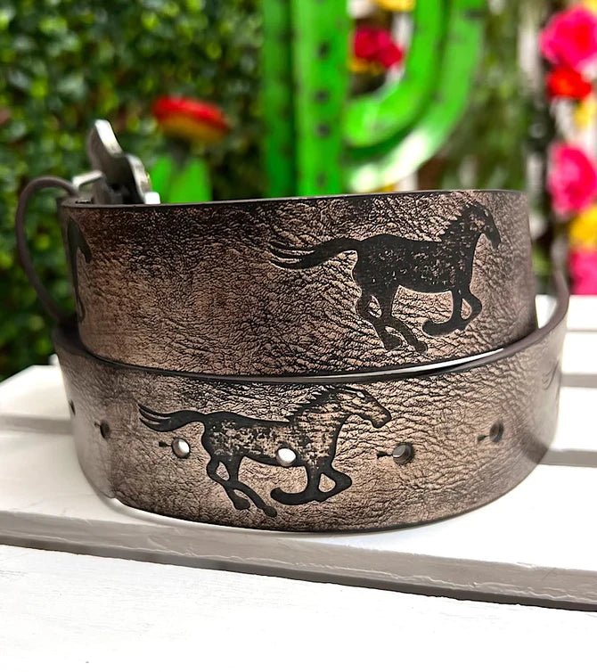Gold Dust Rodeo: Lil' Wrangler's Versatile Horse Rider Belt image 3