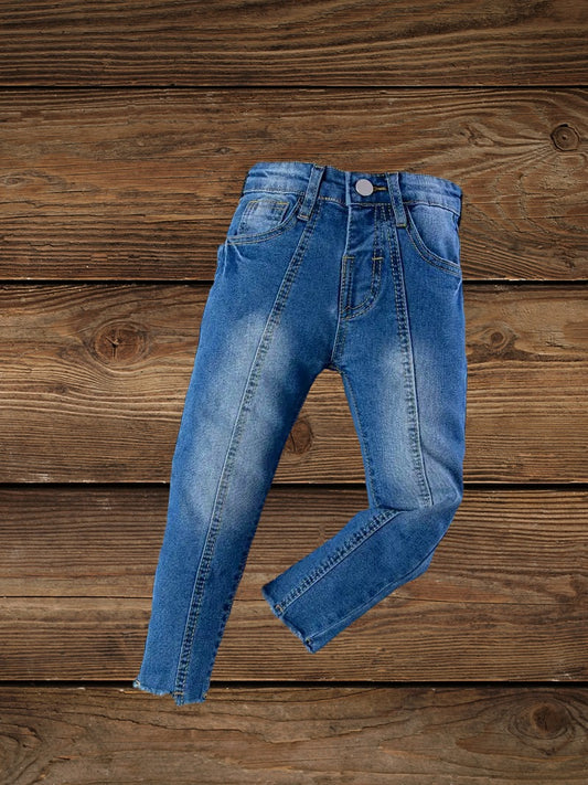 Lil' Wrangler cowgirl jeans for girls ages 3–7, slim fit Western denim style.